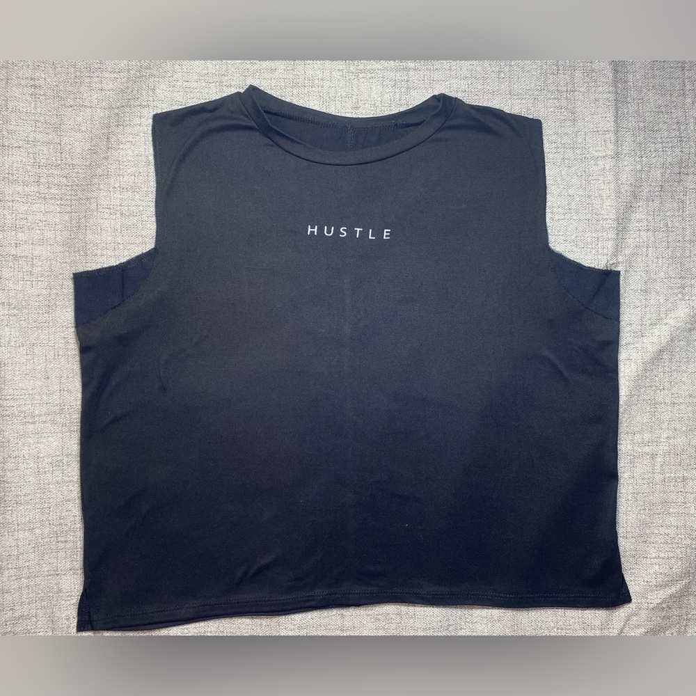 lovers of hYOUmanity Womens Medium Black Hustle Short Sleeve Athletic Tee